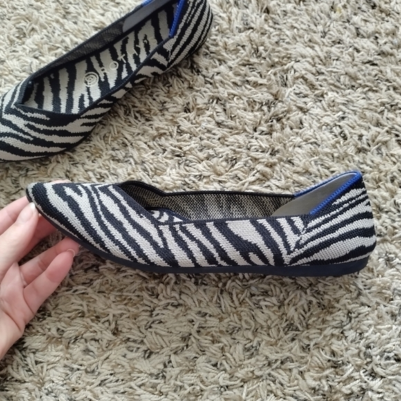 Rothy's zebra animal print pointy toe comfort flat shoes sz 7 - Picture 5 of 7